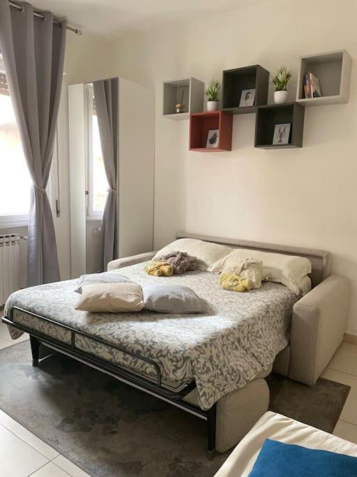 La Venezia'S Studio Flat Livorno Esterno foto