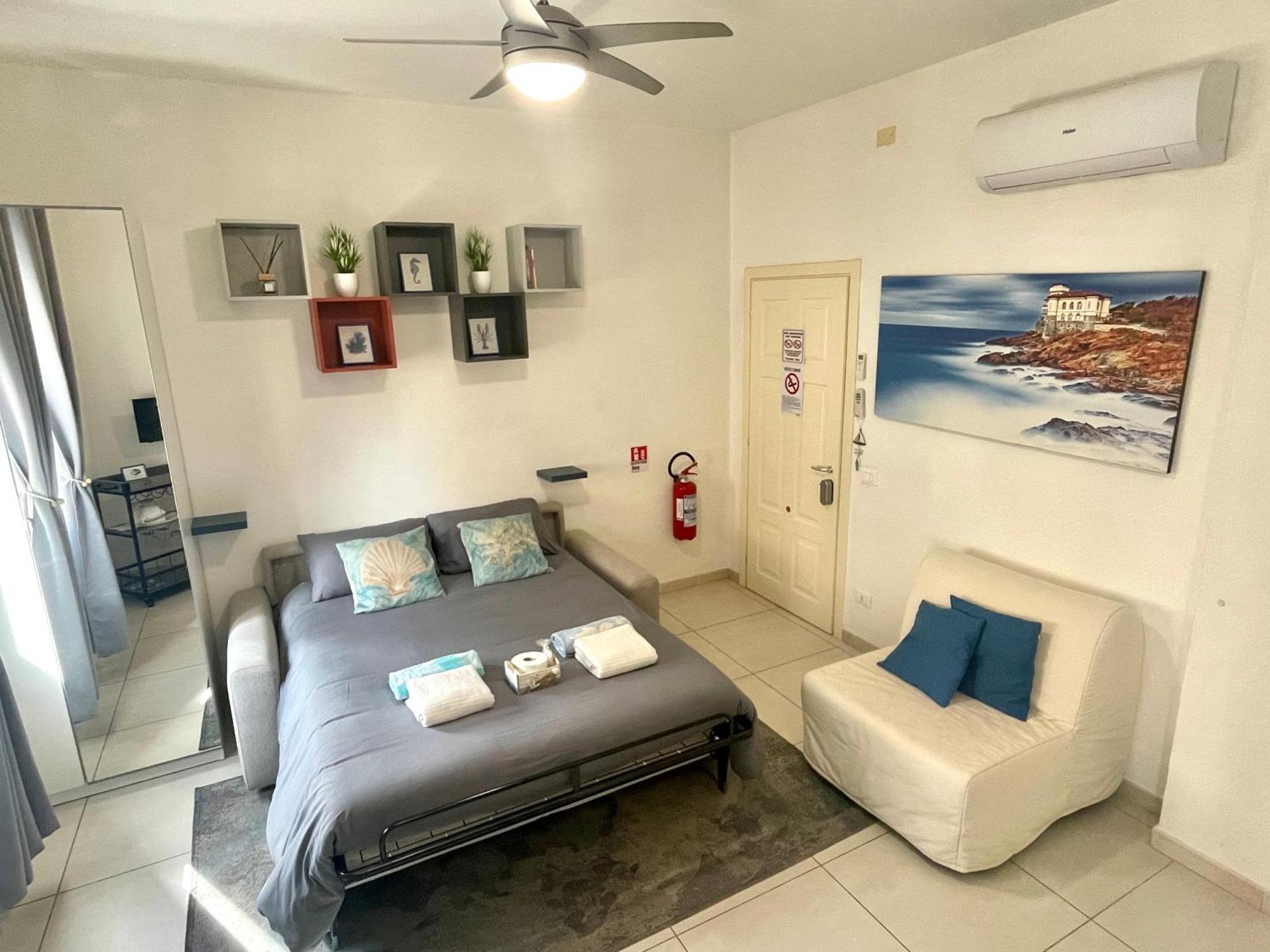 La Venezia'S Studio Flat Livorno Esterno foto